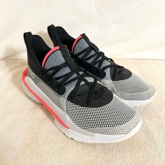 Under Armour Curry 7 UNDRTD Black/Grey/Red size 9 MEN’S BASKETBALL SHOES - Picture 2 of 9